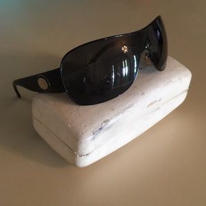 Versace unisex sunglasses model 2101 with case